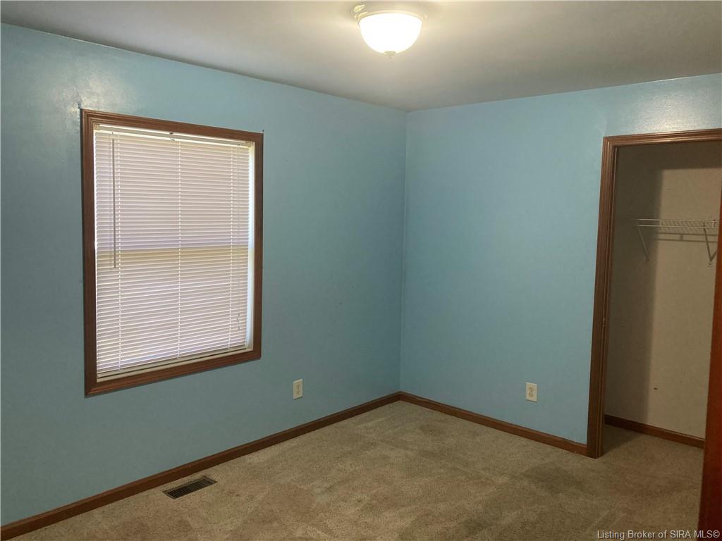 7885 North Breeding Road Dupont, IN 47231 - Photo 16 of 63
