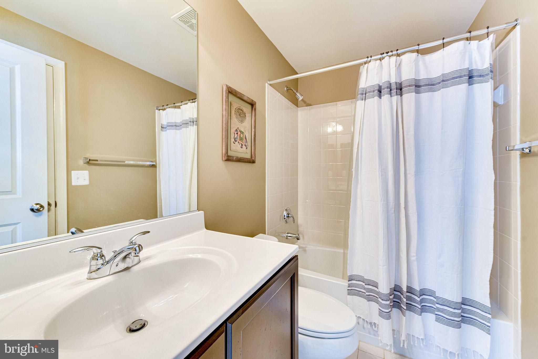 20405 Codman Drive Ashburn, VA 20147 - Photo 11 of 70