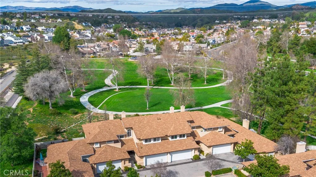 28423 Seco Canyon Road, Unit 169 Saugus, CA 91390 - Photo 4 of 11