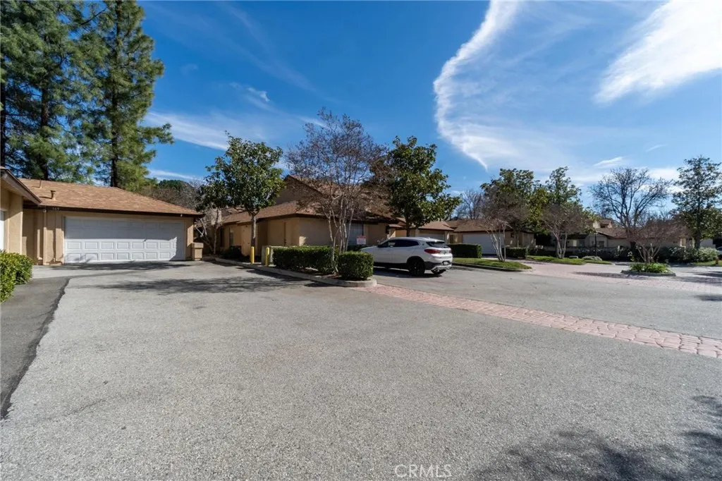 28423 Seco Canyon Road, Unit 169 Saugus, CA 91390 - Photo 8 of 11