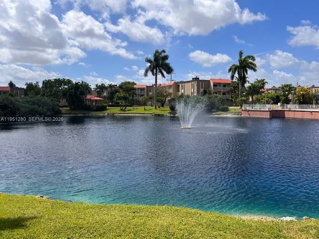 $1,800 | 5000 Northwest 79th Avenue, Unit 201, Doral, FL 33166