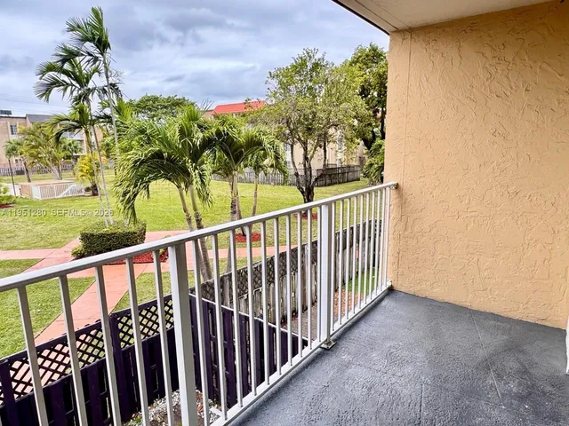$1,800 | 5000 Northwest 79th Avenue, Unit 201, Doral, FL 33166