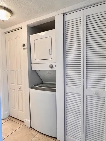 $1,800 | 5000 Northwest 79th Avenue, Unit 201, Doral, FL 33166