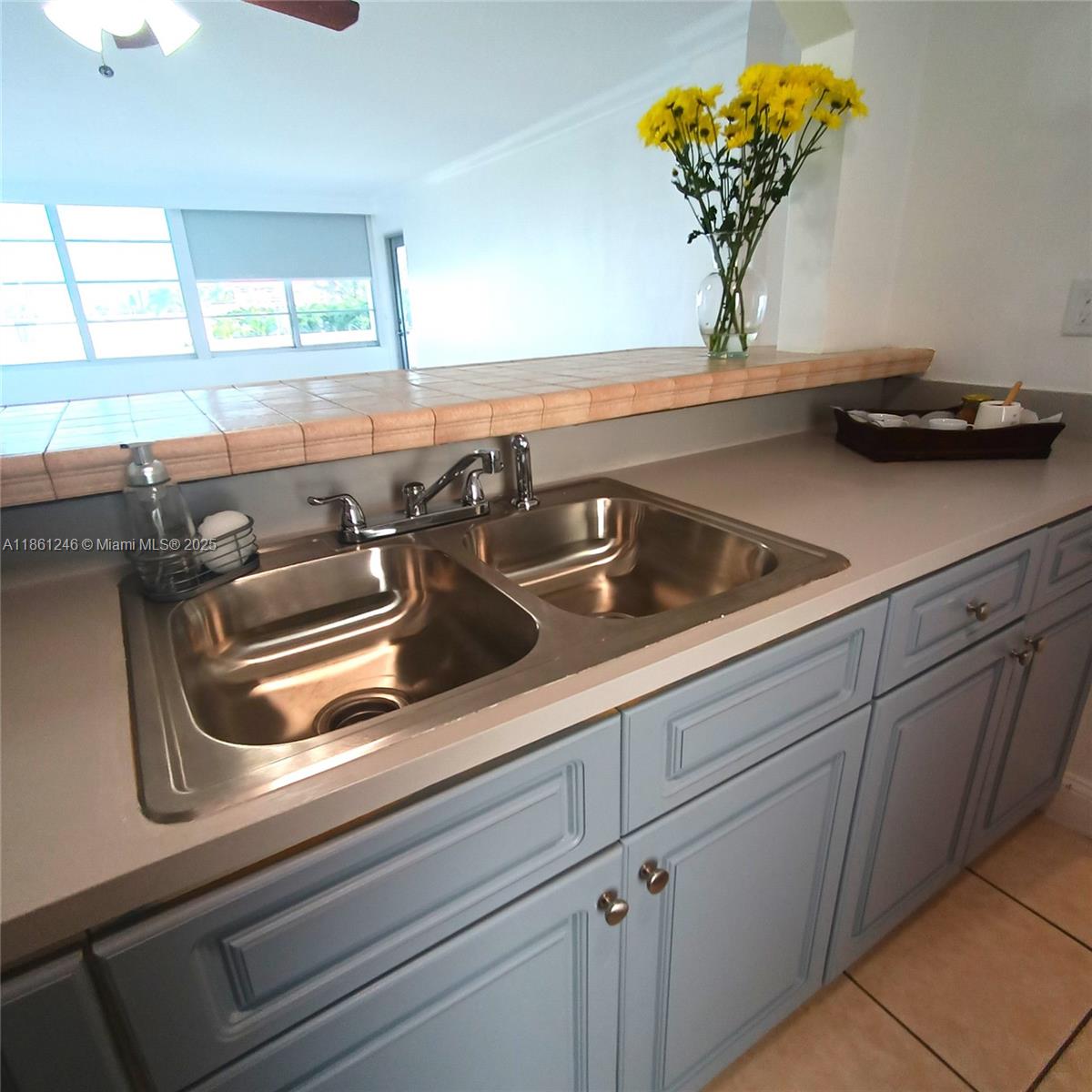 8000 Harding Avenue, Unit 3B Miami Beach, FL 33141 - Photo 13 of 30