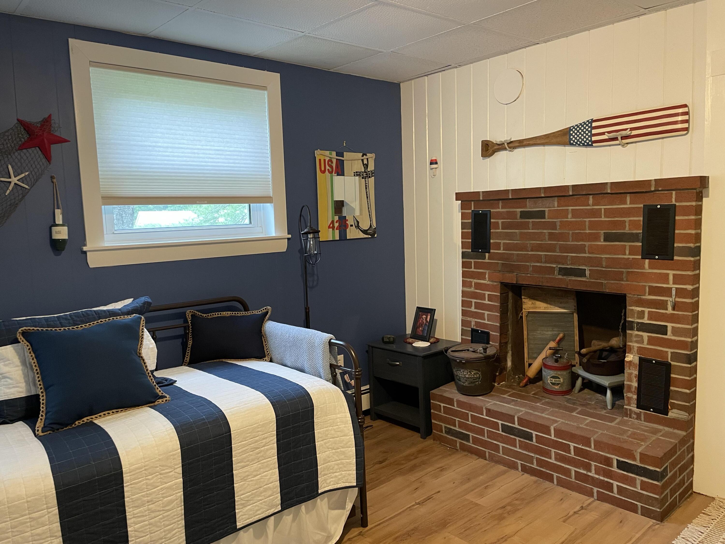 494 Wiscasset Road Boothbay, ME 04537 - Photo 19 of 37 Den/Br 3