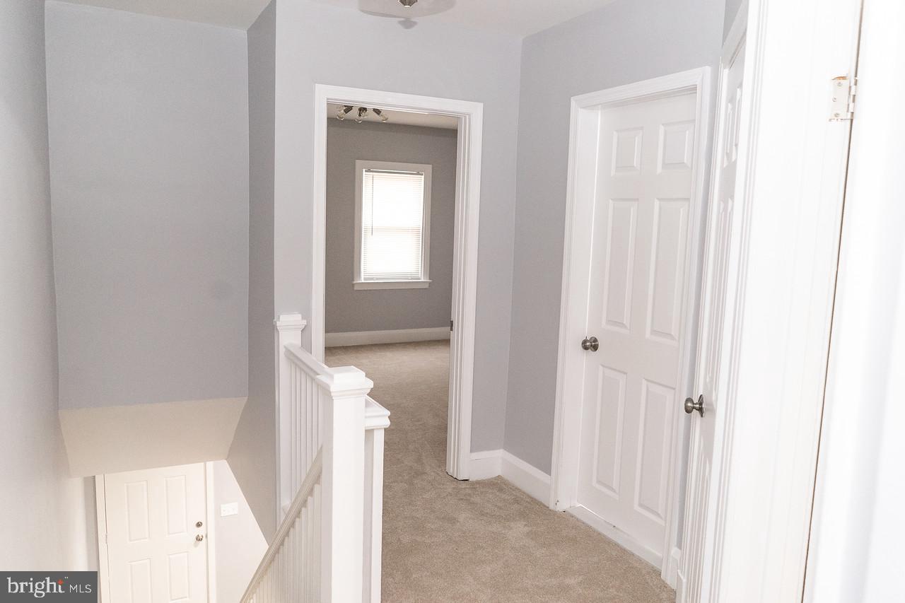 4023 Woodridge Road Baltimore, MD 21229 - Photo 22 of 26