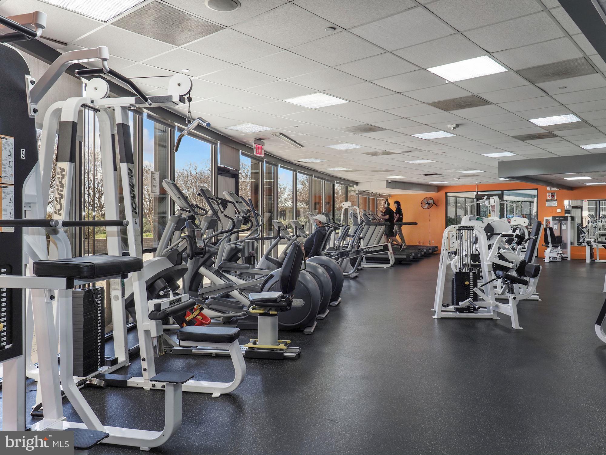 5225 Pooks Hill Road, Unit 422N Bethesda, MD 20814 - Photo 30 of 67 Fitness Center