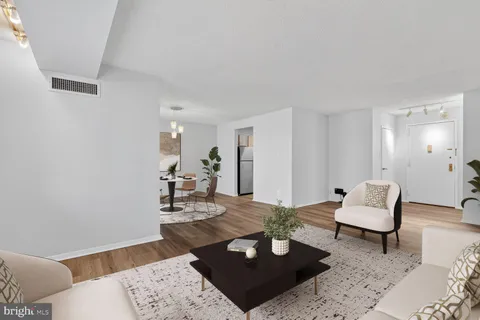 $215,000 | 5225 Pooks Hill Road, Unit 422N, Bethesda, MD 20814