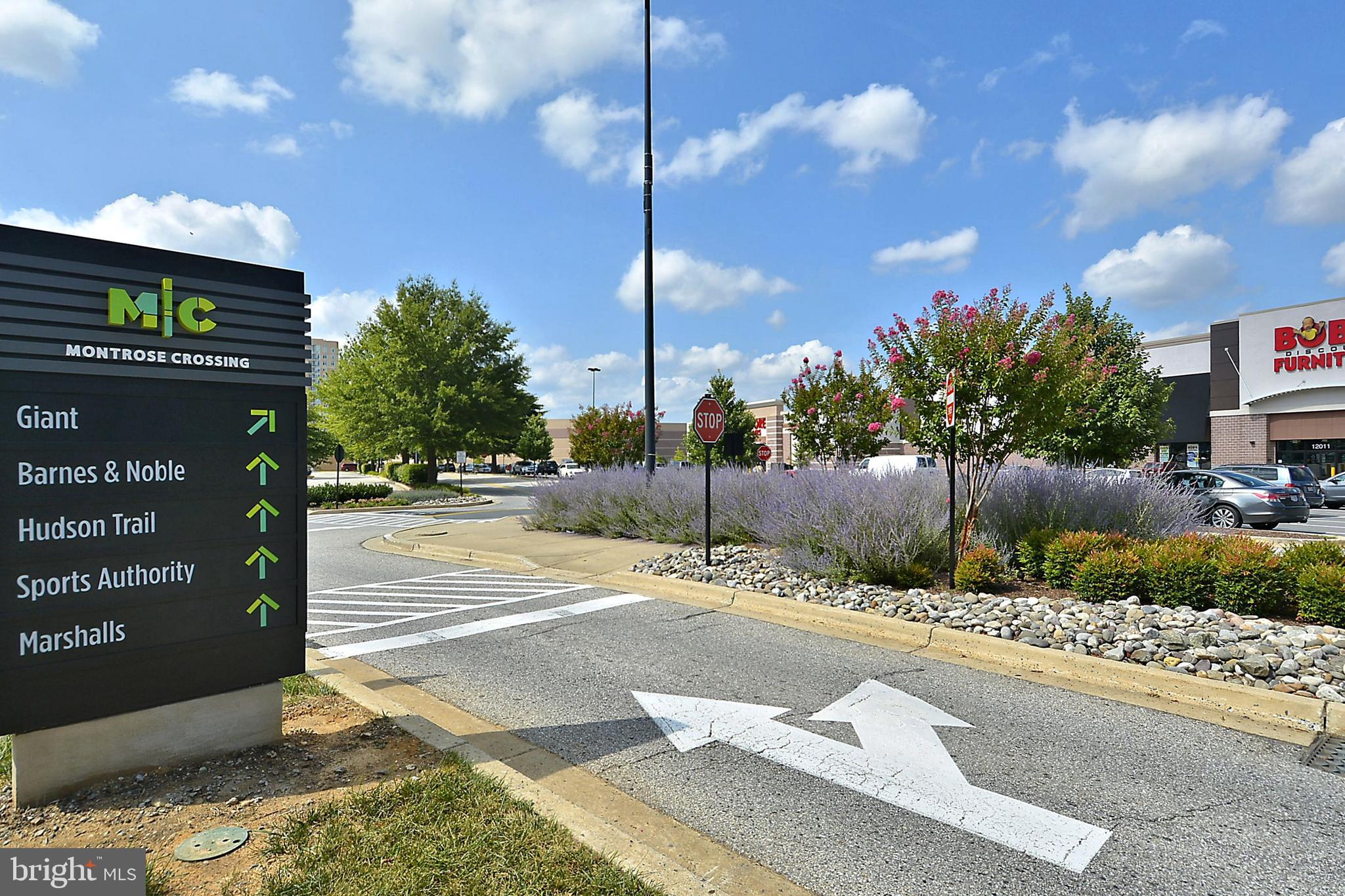 5225 Pooks Hill Road, Unit 422N Bethesda, MD 20814 - Photo 55 of 67 Montrose Crossing