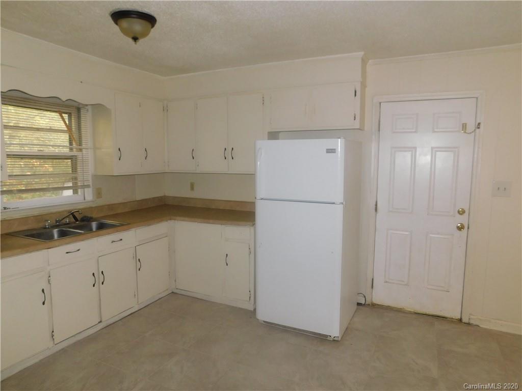 442 Newcastle Road Gastonia, NC 28052 - Photo 9 of 24