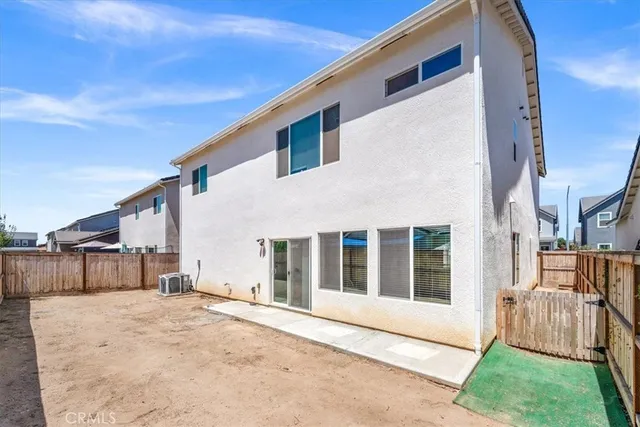 $595,000 | 960 Everglade Avenue, Clovis, CA 93619