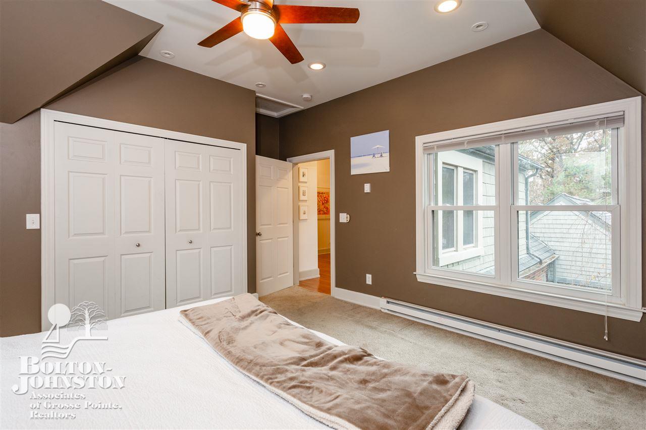 590 Barrington Road Grosse Pointe Park, MI 48230 - Photo 31 of 63