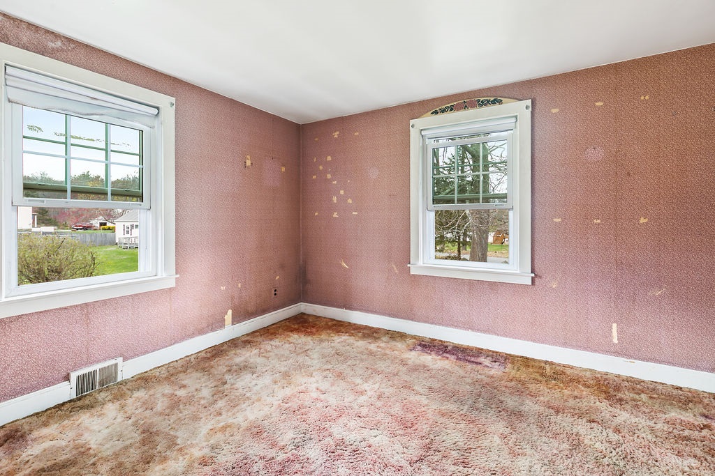 22 Hale Spring Road Plaistow, NH 03865 - Photo 14 of 20 Gallery Image 14