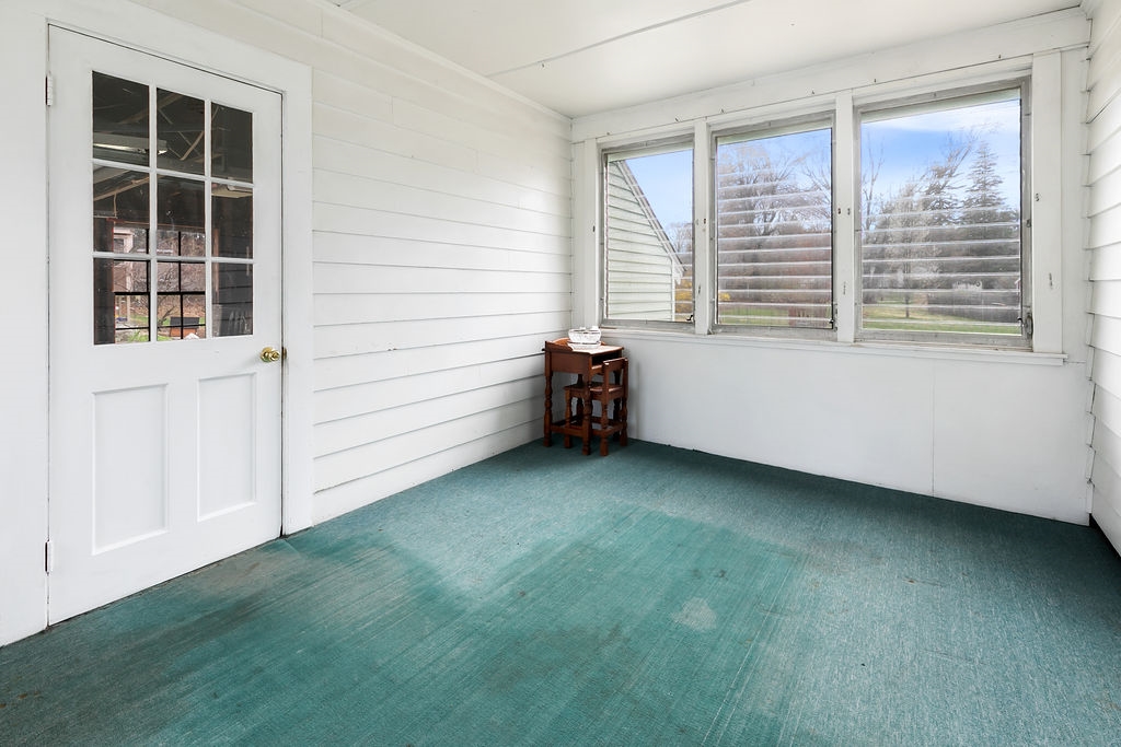 22 Hale Spring Road Plaistow, NH 03865 - Photo 3 of 20 Gallery Image 3