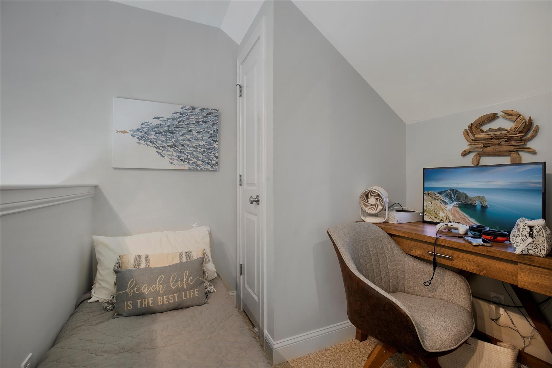 21 Saltwater Circle Mashpee, MA 02649 - Photo 18 of 40 35-MG_8162-r(1)