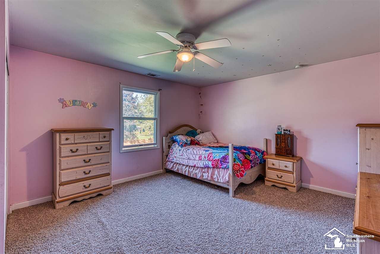 21517 Kaiser Road Gregory, MI 48137 - Photo 17 of 28 31362296-16.JPG