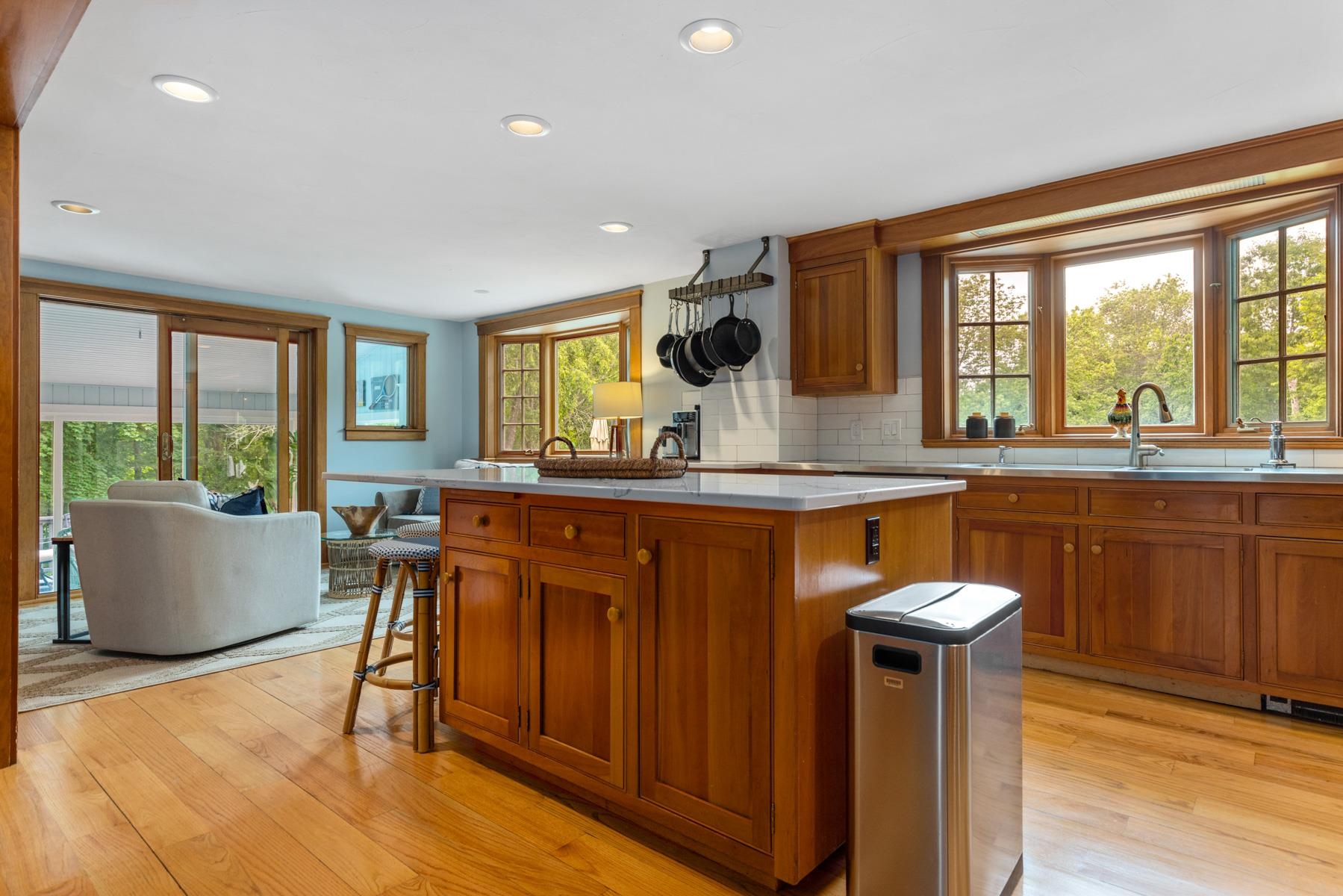 595 Washington Road Rye, NH 03870 - Photo 4 of 40