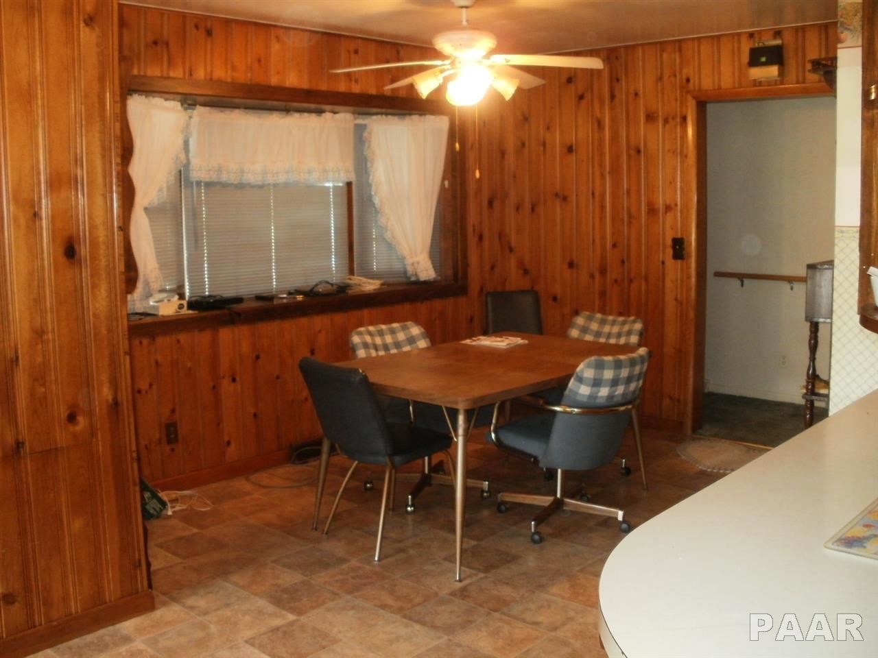 25210 North Rawalt Road Canton, IL 61520 - Photo 9 of 20