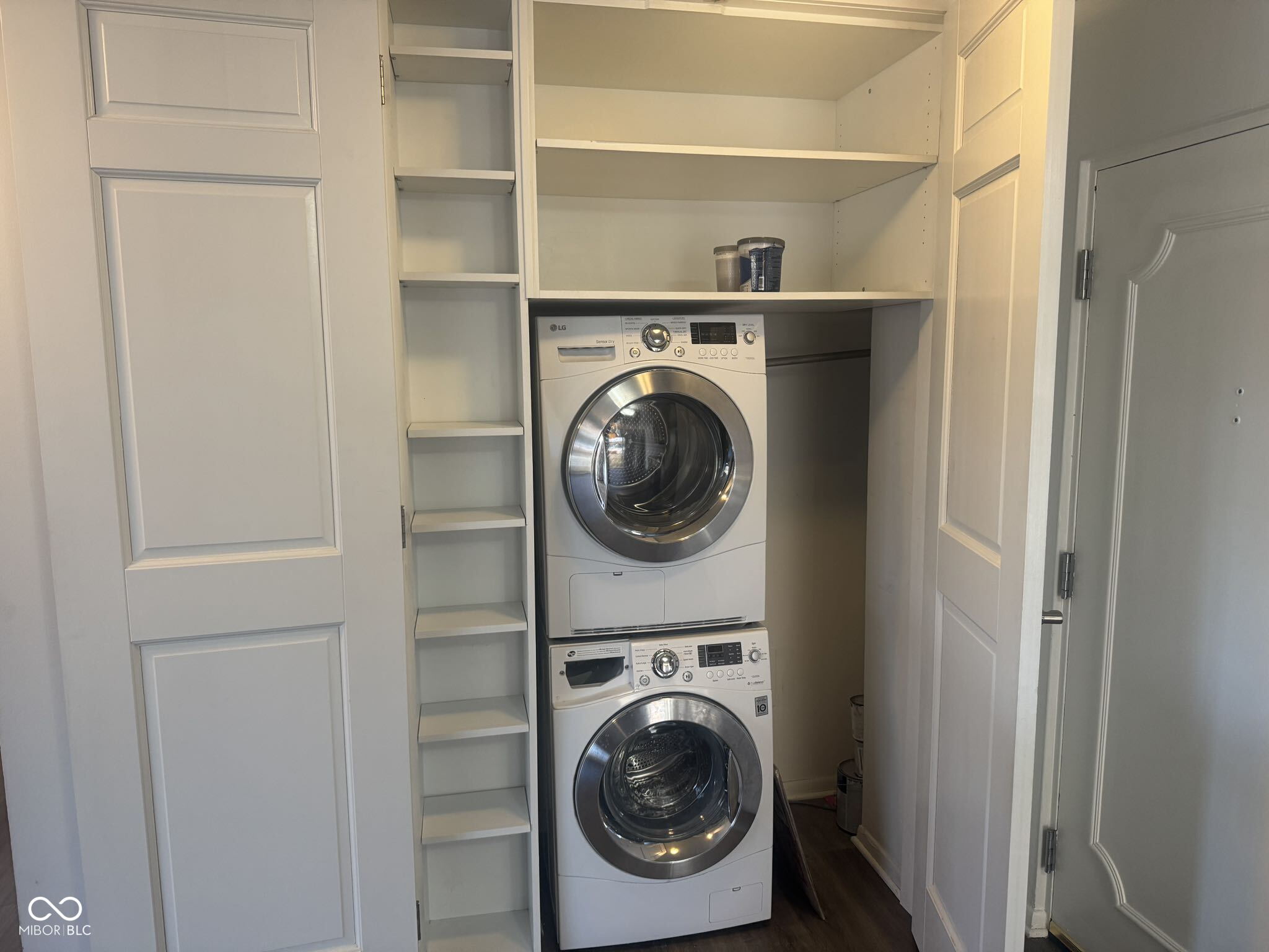 25 East 40th Street, Unit 5J Indianapolis, IN 46205 - Photo 18 of 21