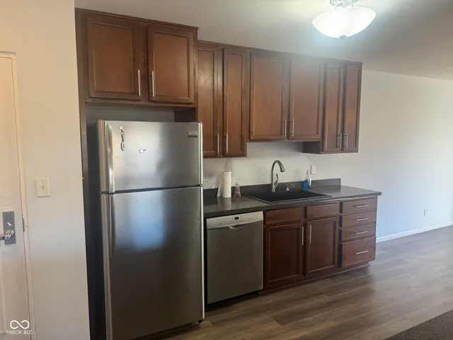 $209,900 | 25 East 40th Street, Unit 5J, Indianapolis, IN 46205