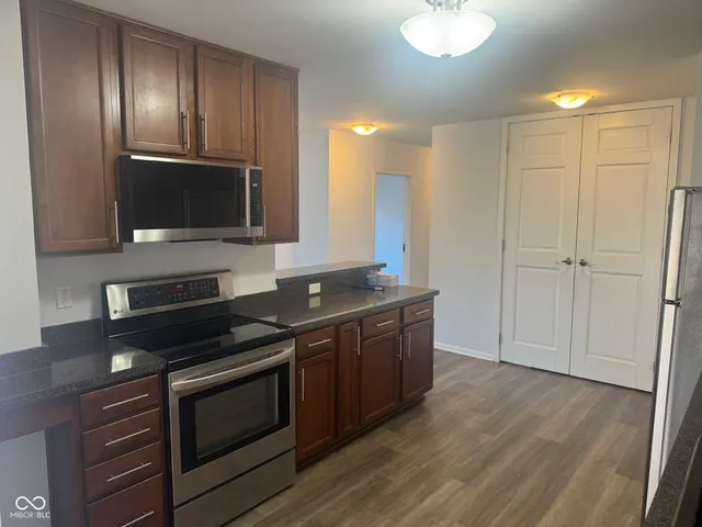 $209,900 | 25 East 40th Street, Unit 5J, Indianapolis, IN 46205