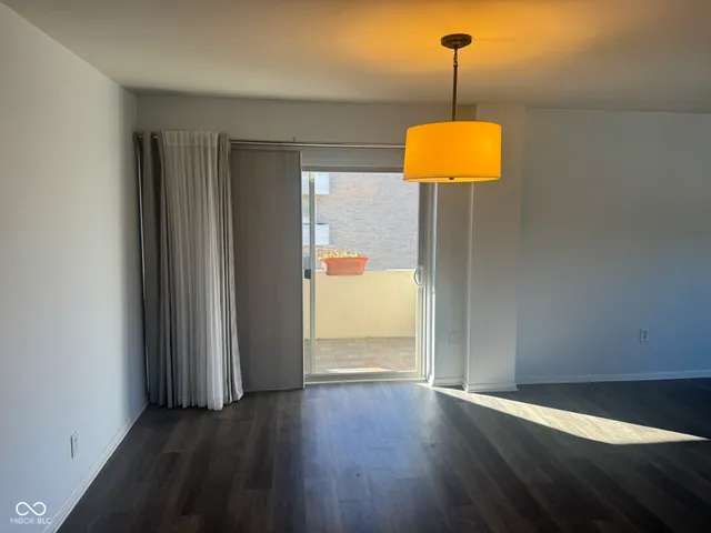 $209,900 | 25 East 40th Street, Unit 5J, Indianapolis, IN 46205