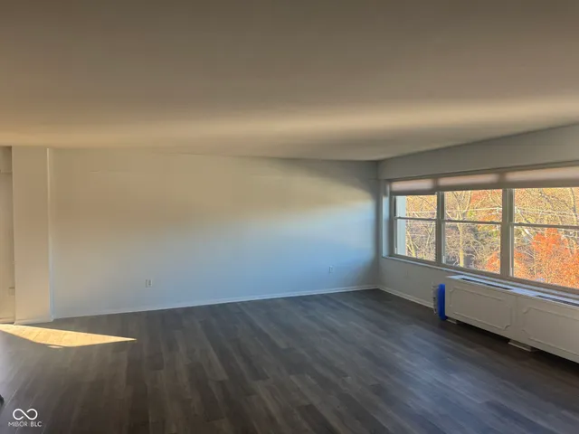 $209,900 | 25 East 40th Street, Unit 5J, Indianapolis, IN 46205