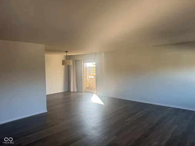 $209,900 | 25 East 40th Street, Unit 5J, Indianapolis, IN 46205