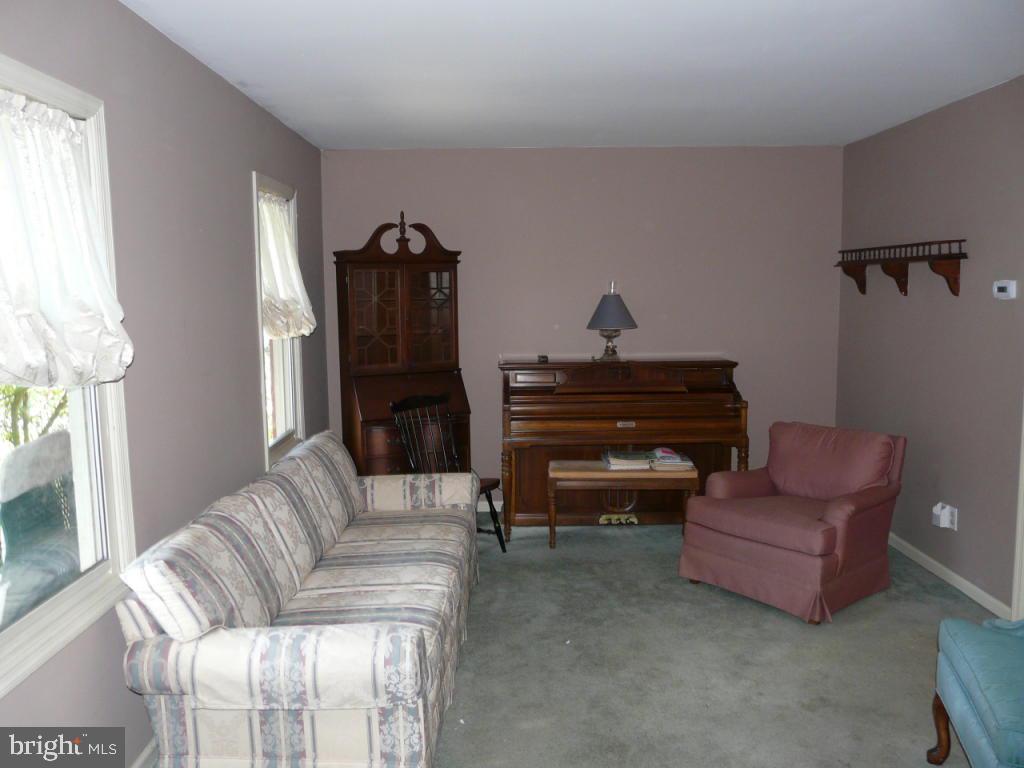 1817 Wilderness Road Lancaster, PA 17603 - Photo 12 of 29 Gallery Image 12