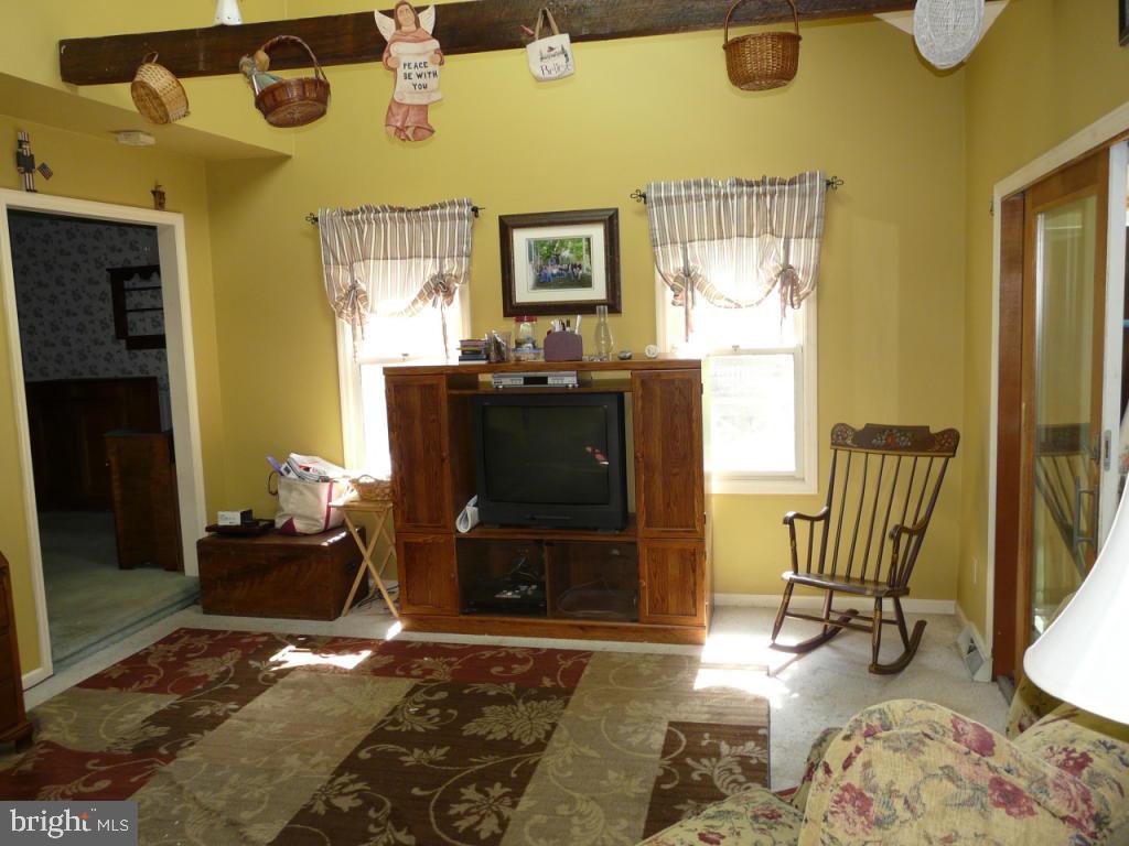 1817 Wilderness Road Lancaster, PA 17603 - Photo 16 of 29 Gallery Image 16
