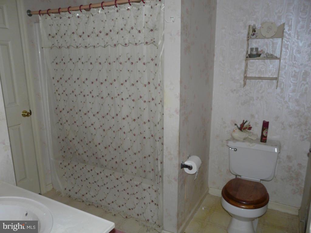 1817 Wilderness Road Lancaster, PA 17603 - Photo 25 of 29 Gallery Image 25