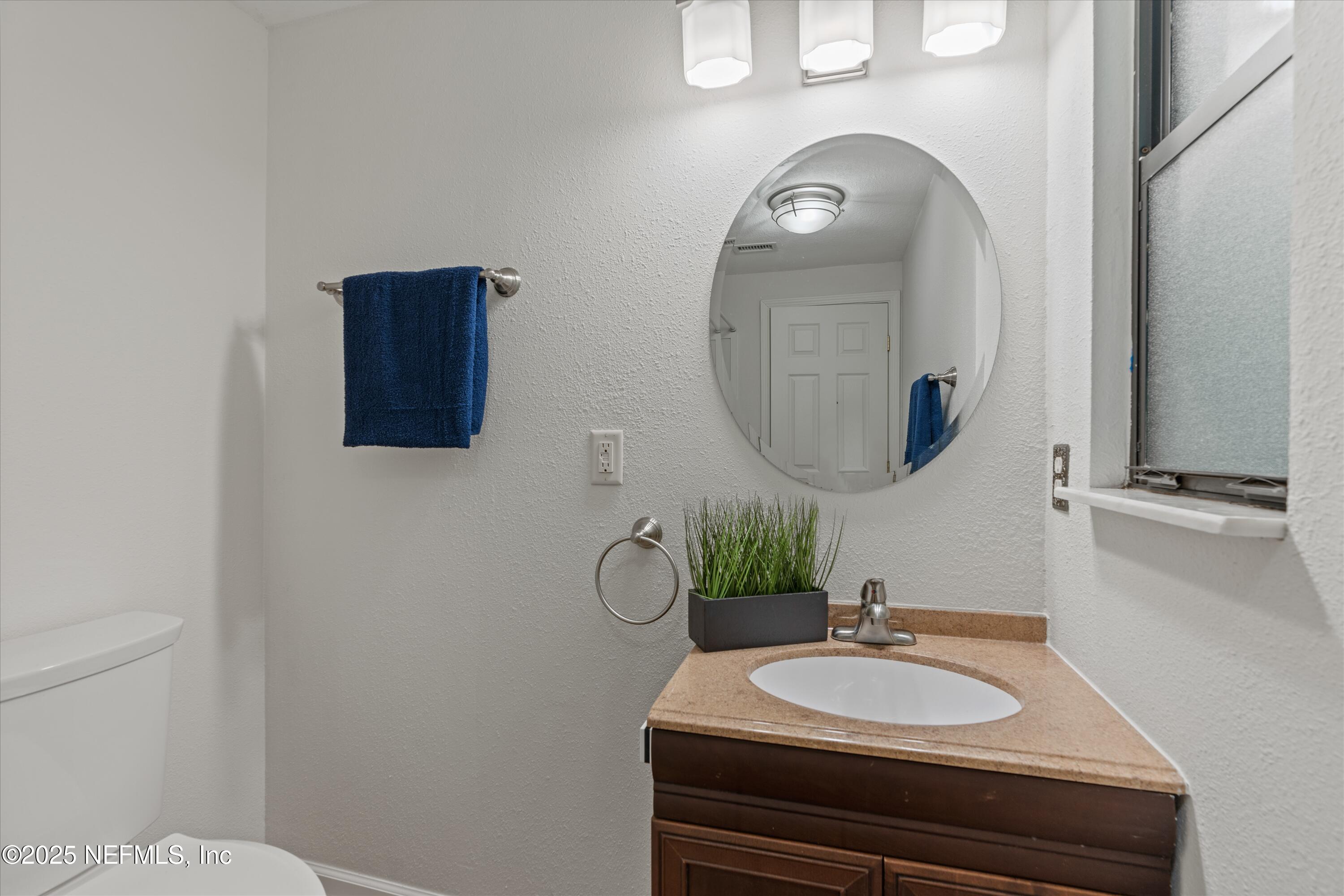145 Finnigan Road Satsuma, FL 32189 - Photo 24 of 43 17-Primary Bathroom