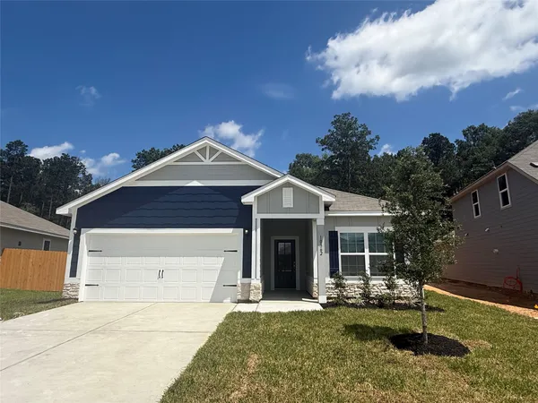 $2,105 | 10362 Red Cardinal Drive, Cleveland, TX 77328