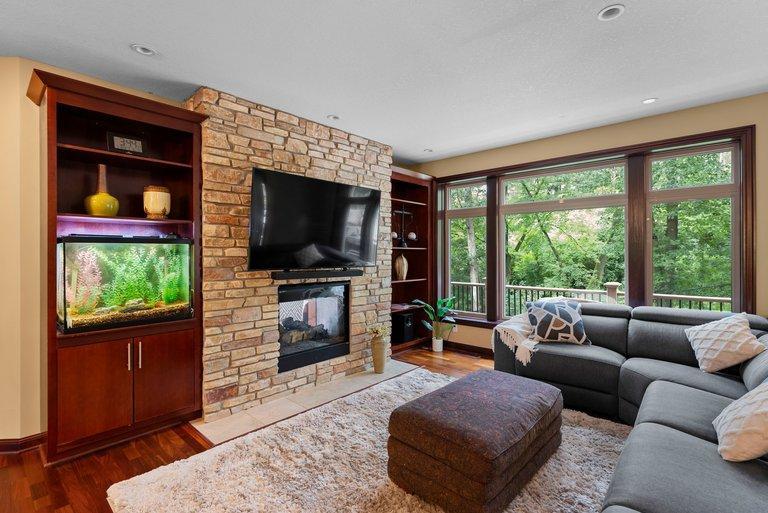 14708 Woodhaven Road Minnetonka, MN 55345 - Photo 12 of 91