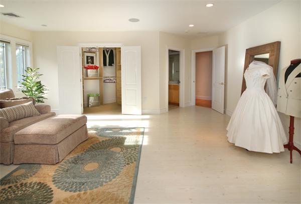 79 Winter Street Lincoln, MA 01773 - Photo 21 of 30 a living room with furniture and a white couch