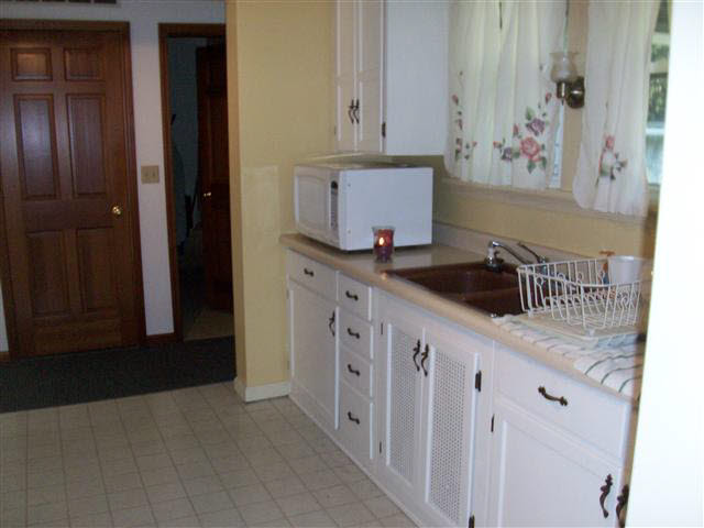 217 Carter Road Goshen, IN 46526 - Photo 2 of 16 Gallery Image 2