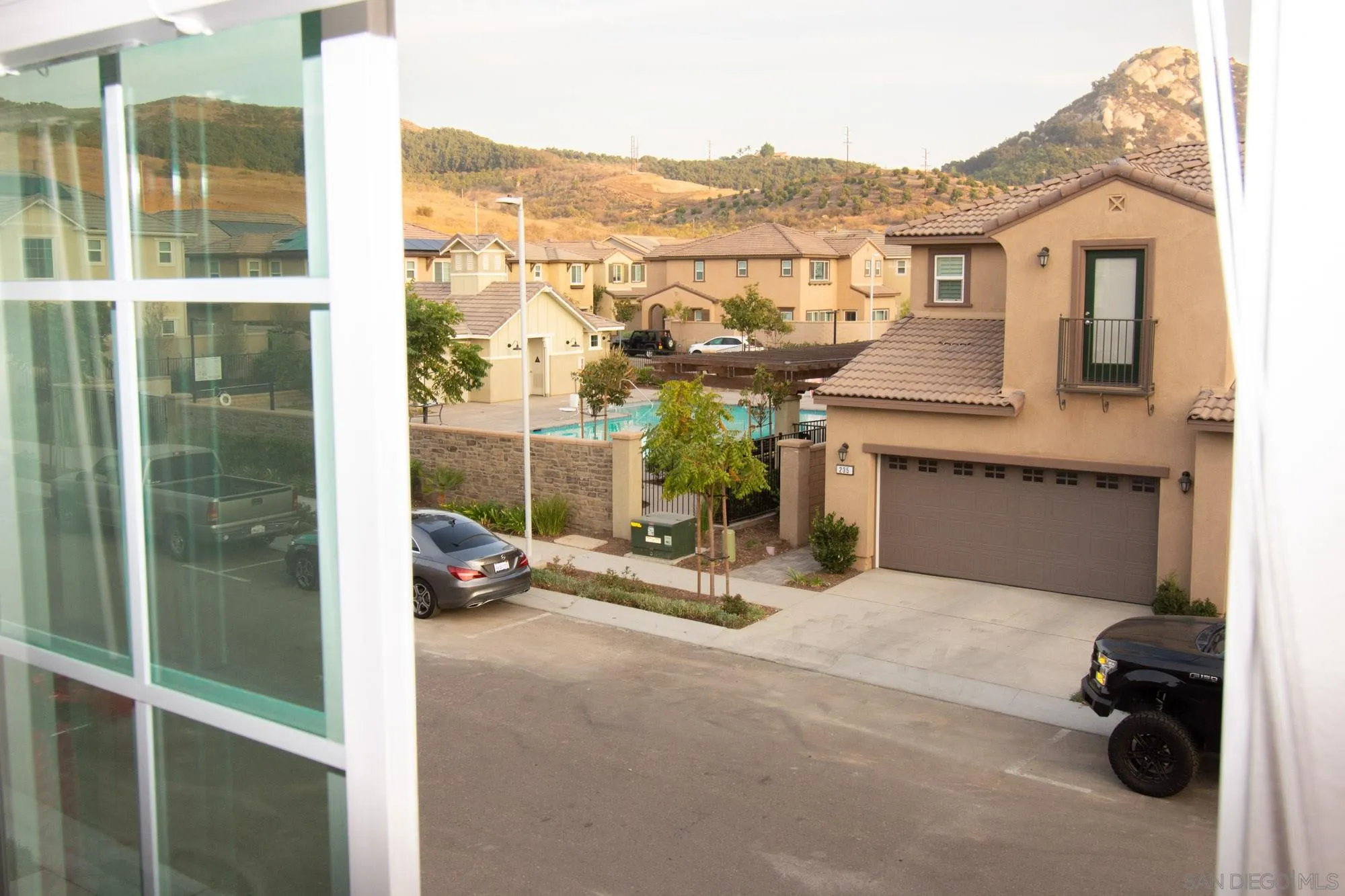 228 Oberlander Way Fallbrook, CA 92028 - Photo 17 of 23 a view of a balcony with city view