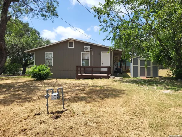 $825 | 6950 Lark Haven Lane, Unit 1, San Antonio, TX 78263