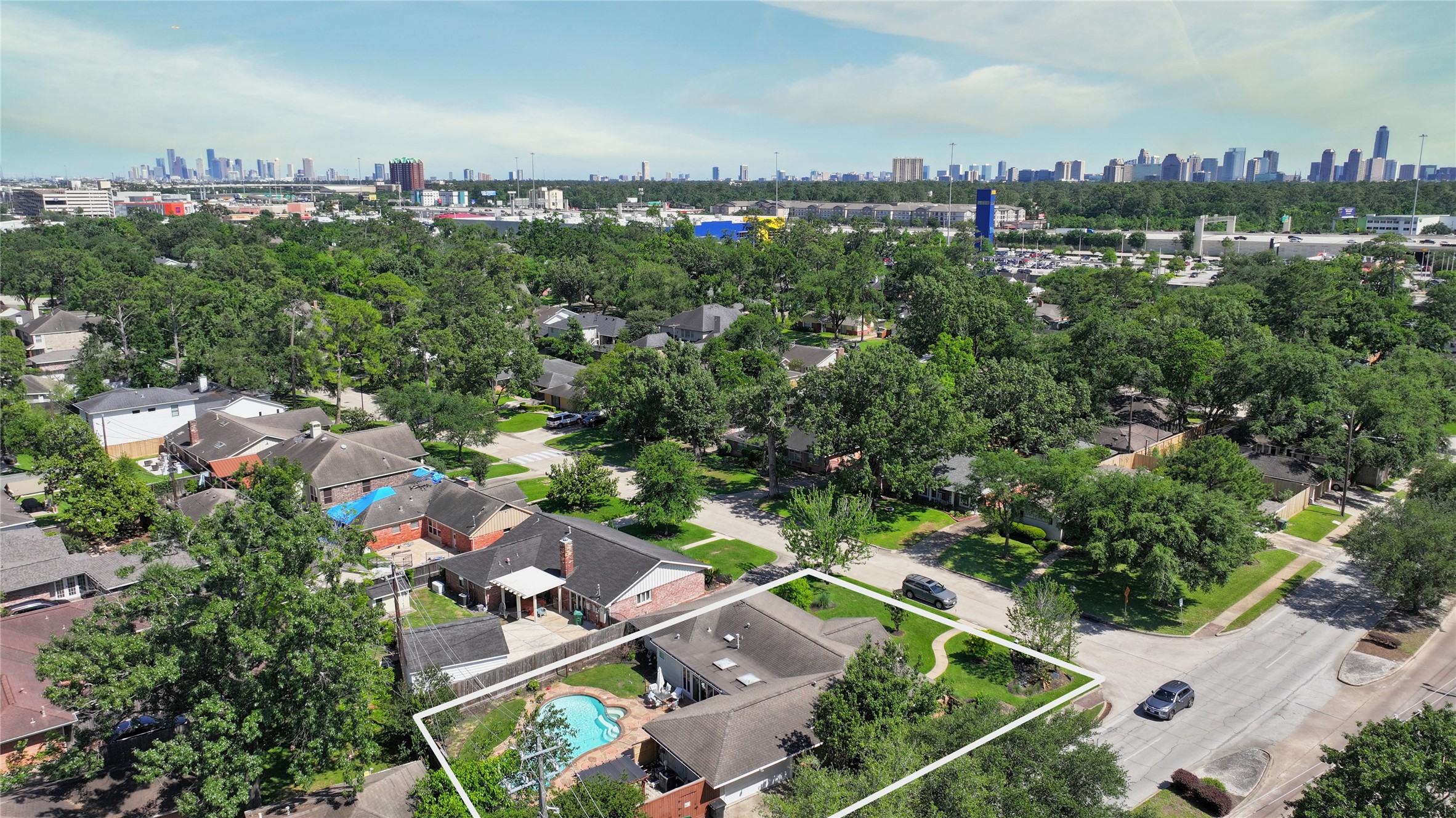 7222 Hartland Street Houston, TX 77055 - Photo 29 of 46 an aerial view of multiple house