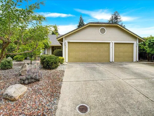 $725,000 | 141 Winterstein Drive, Folsom, CA 95630