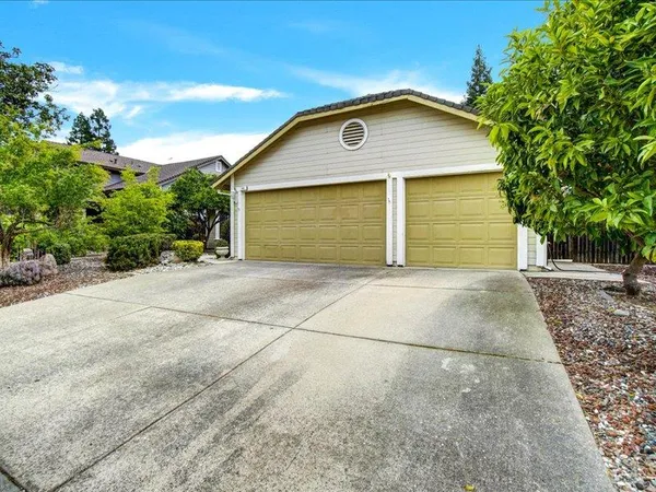 $725,000 | 141 Winterstein Drive, Folsom, CA 95630