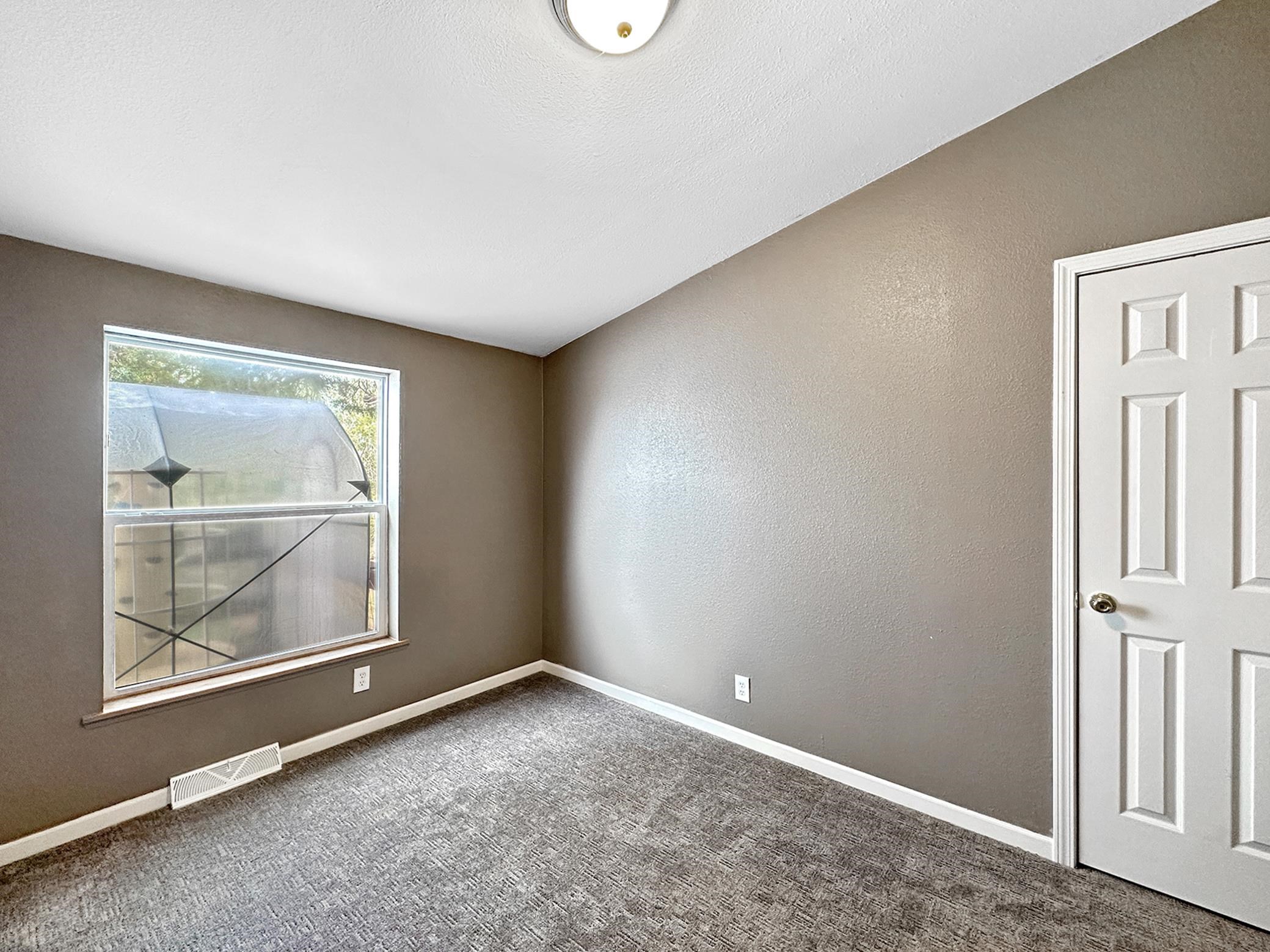 29501 P P 50 Road Hotchkiss, CO 81419 - Photo 19 of 33 an empty room with window