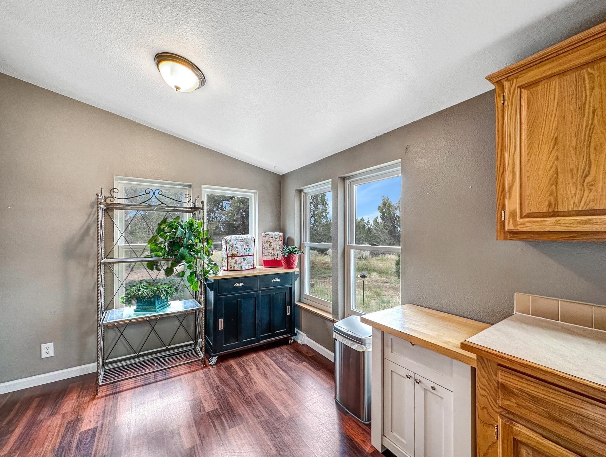 29501 P P 50 Road Hotchkiss, CO 81419 - Photo 29 of 33 a room with furniture and a window