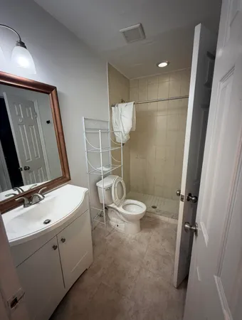 $2,500 | Undisclosed Address, Greenacres, FL 33415