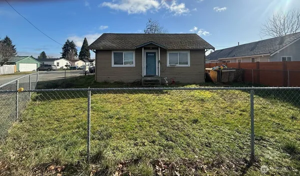 $330,000 | 1502 A Street Southeast, Auburn, WA 98002