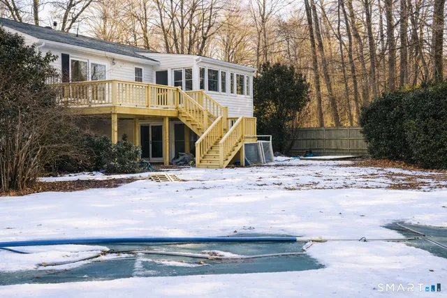 $635,000 | 10 Winterberry Circle, Westbrook, CT 06498