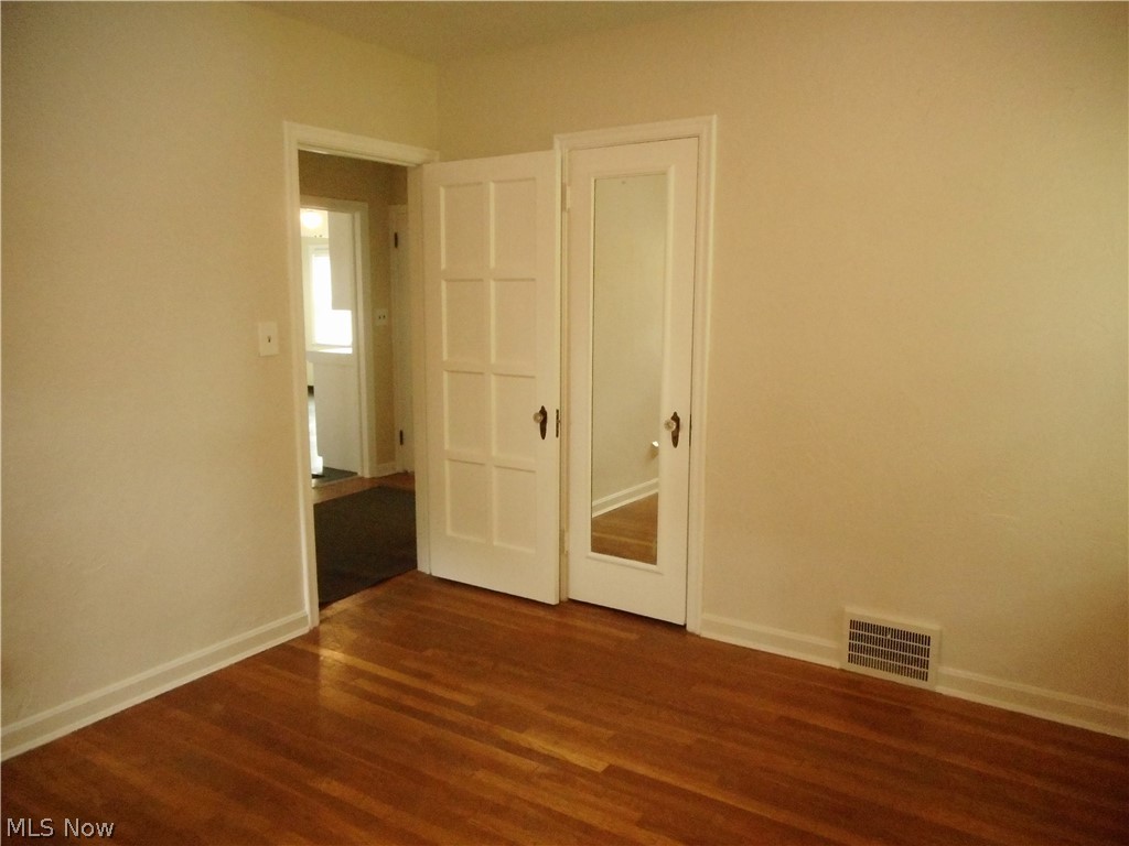 1150 Castleton Road Cleveland Heights, OH 44121 - Photo 12 of 25 Another first floor bedroom, fresh paint and a good size.