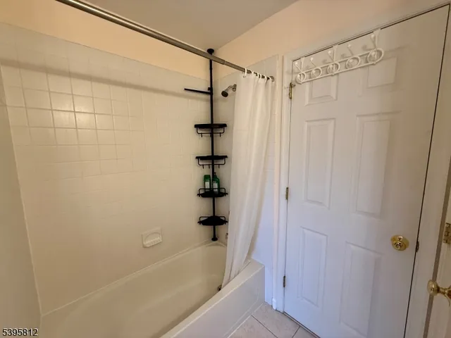 $649,900 | 5 Augusta Court, Newton, NJ 07860