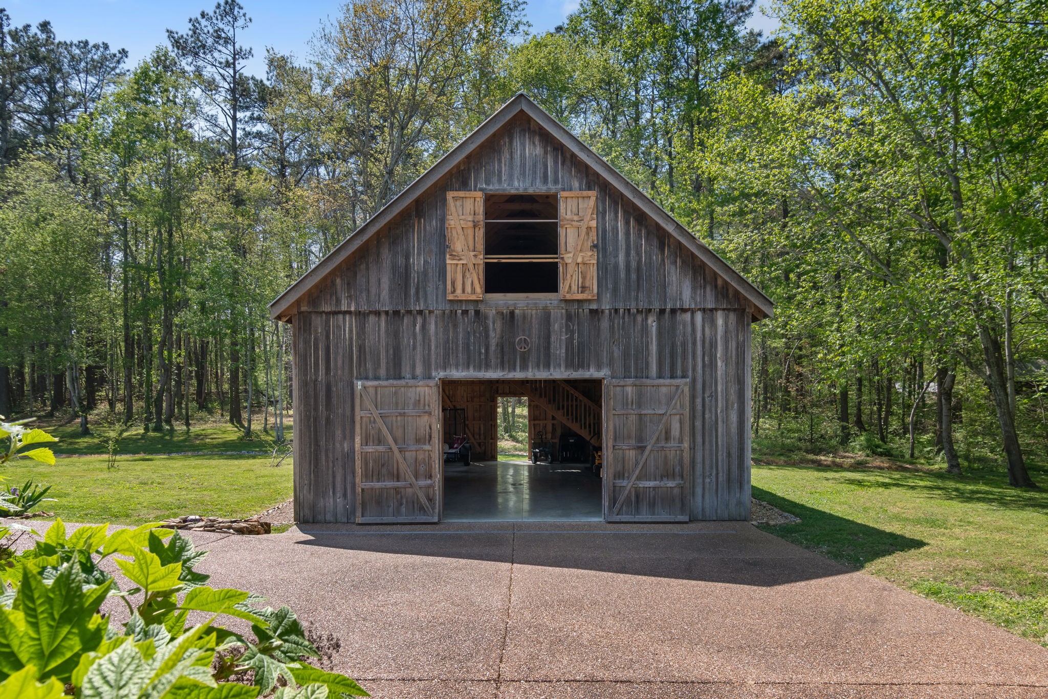 5609 Bending Chestnut Road Franklin, TN 37064 - Photo 19 of 24 a front view of a house with garden