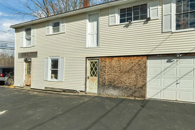 $460,000 | 124 East Main Street, Tilton, NH 03276